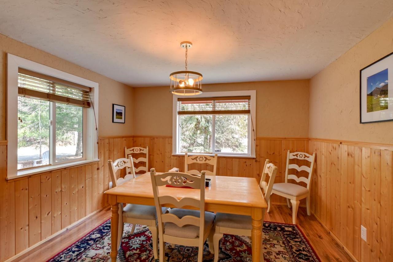 Cozy - 5 Mi To Rainier Natl Park! Holiday home Ashford